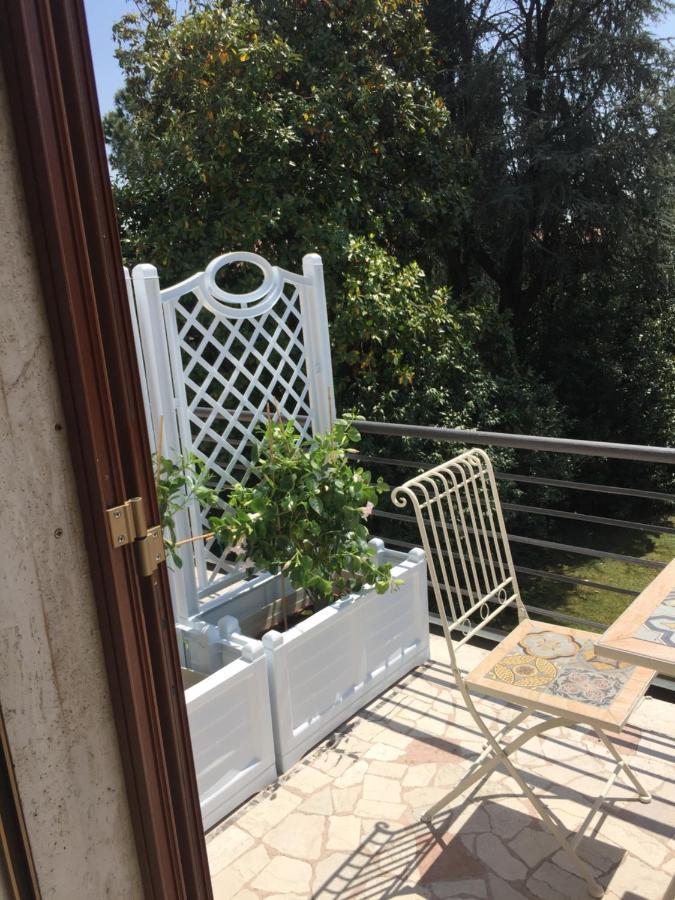 B&B La Villa Mediterranea Passirano Exterior foto